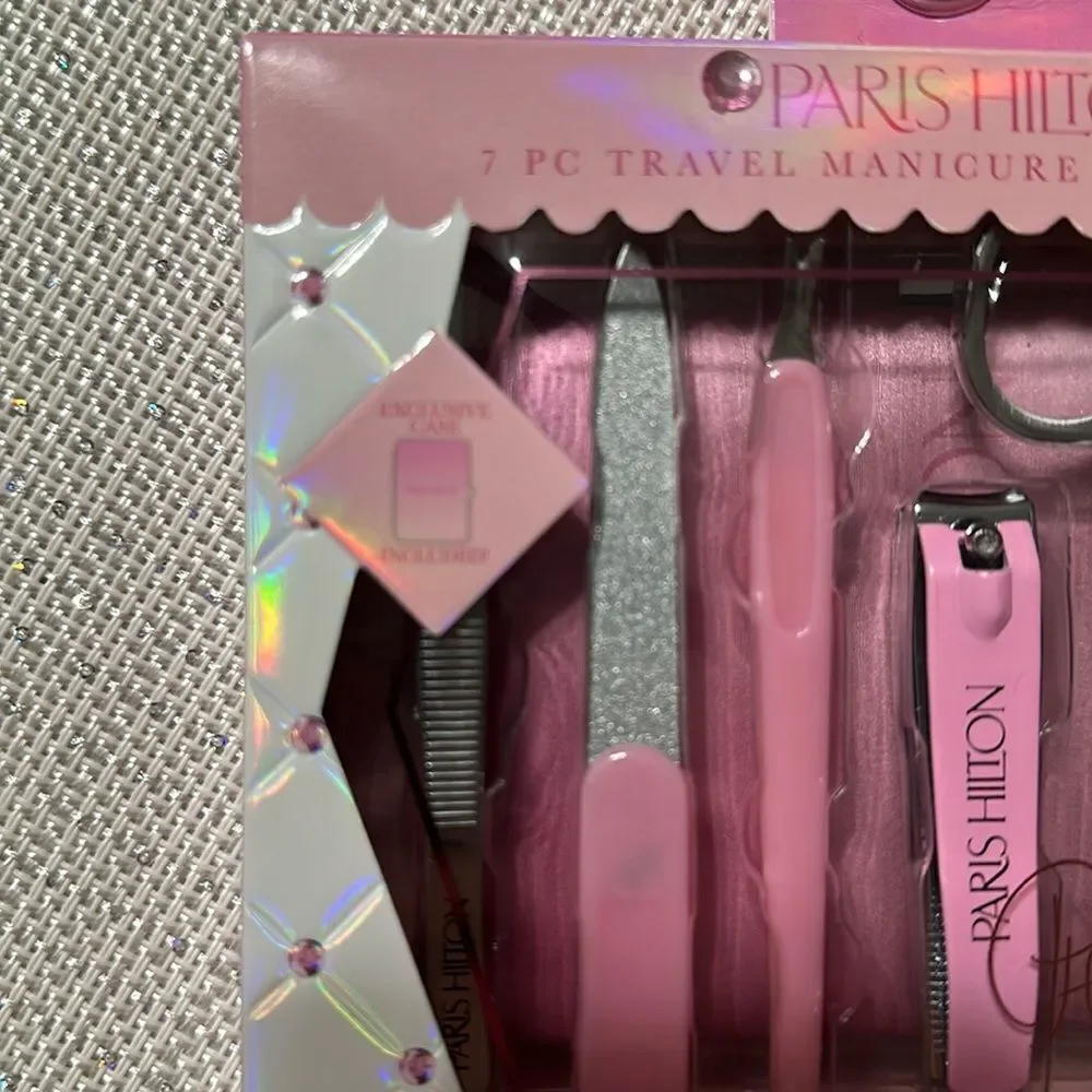 Paris Hilton Pink 7 Piece Pedi Manicure Set Travel Case Included